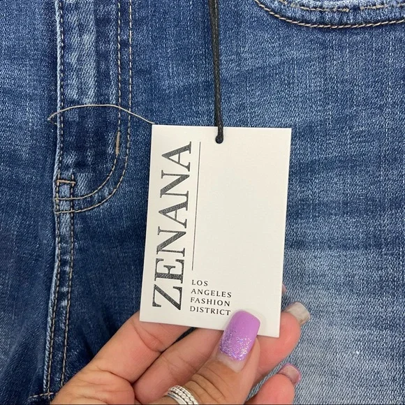 NWT Zenana Medium Wash Denim High Rise Raw Hem Shorts - Picture 6 of 8